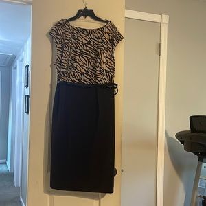 Gorgeous dress for work or cocktail with belt